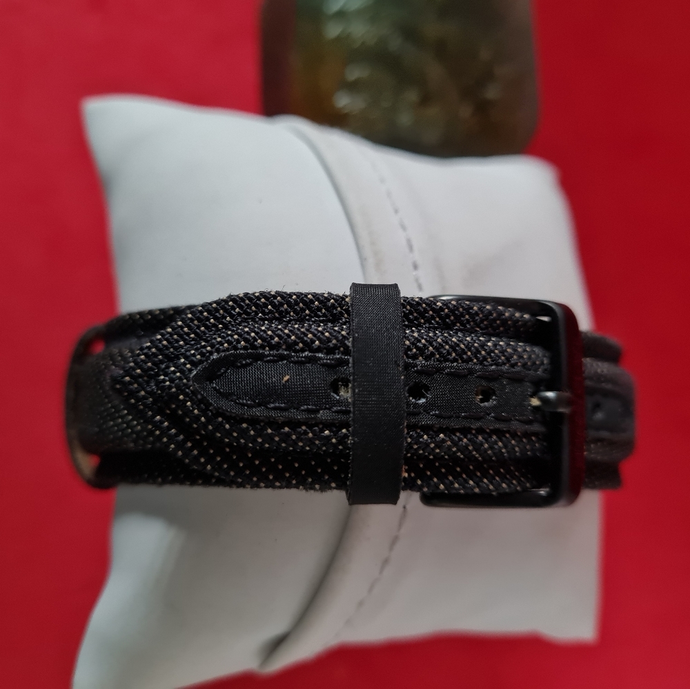 Land Rover watch - - Picture 3 of 6